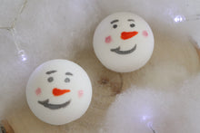 Load image into Gallery viewer, Merry Snowman Bath Bomb